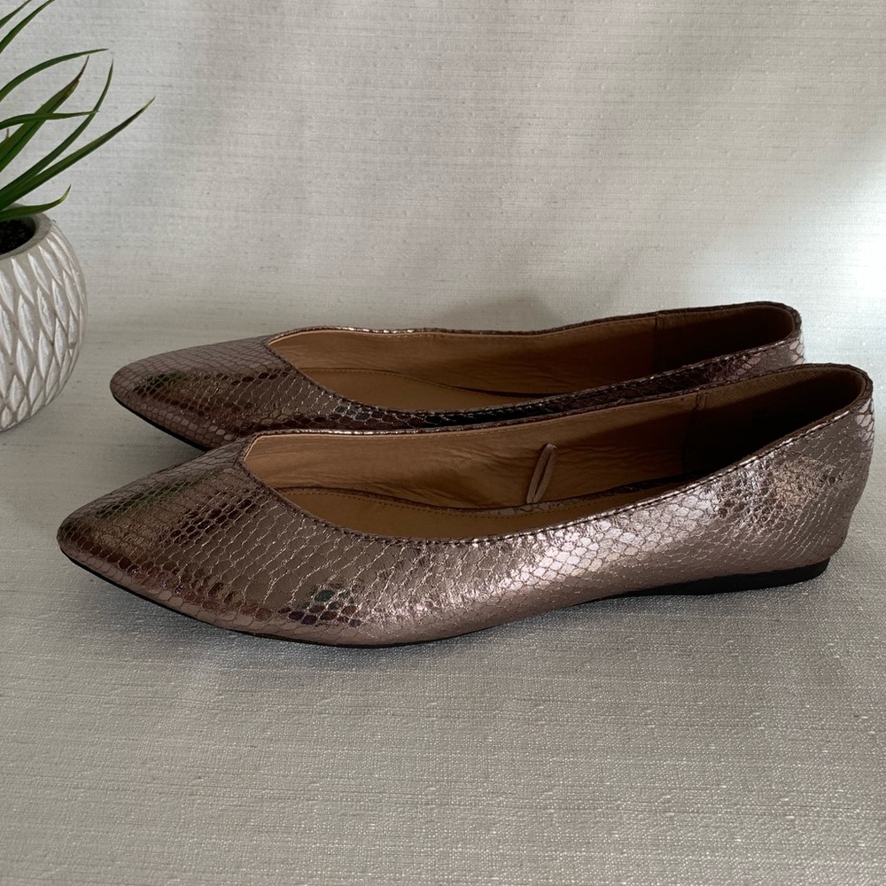 Lane Bryant Snake Texture Pewter Metallic Pointed Toe Flats Woman’s 10W - Picture 7 of 12